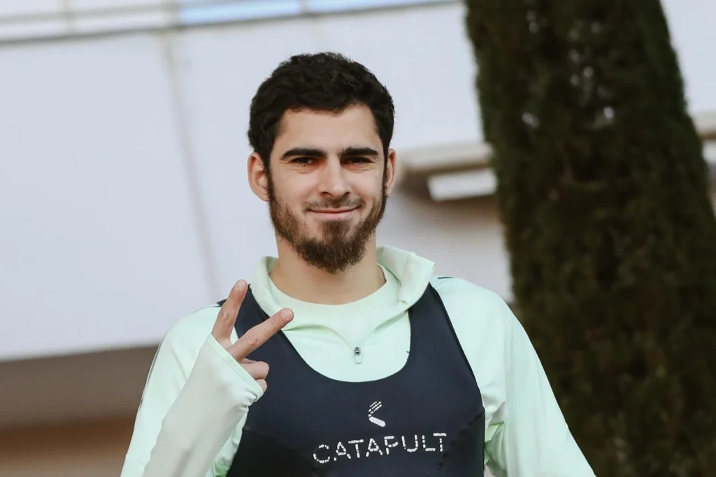 The current image has no alternative text. The file name is: LwbdxOxHFNDXwQhm0tUkD5RdHwn08mCMdBkvfi7W.webp